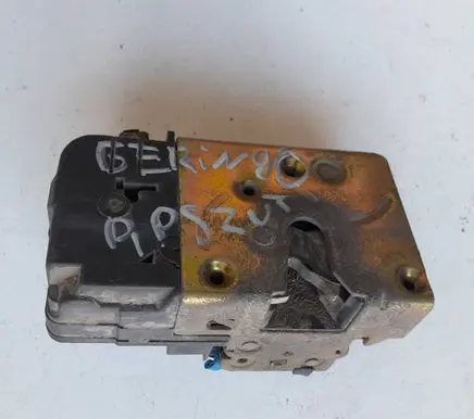 Citroen Berlingo Front door lock 