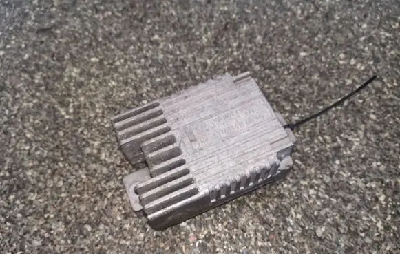 Mercedes-Benz A W168 Coolant fan relay A0275458032