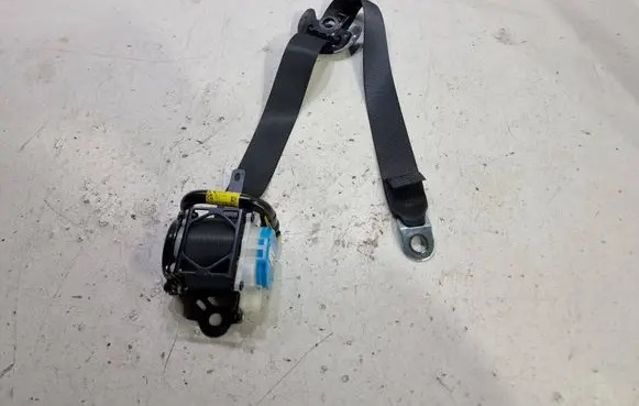 Toyota Yaris Cross Front seatbelt 73220K0011 200323