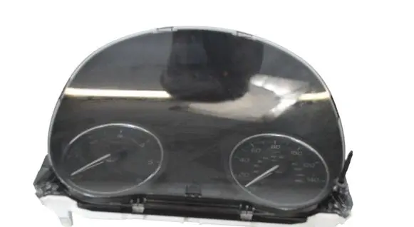 Mercedes-Benz A W176 Speedometer (instrument cluster) 8100C297