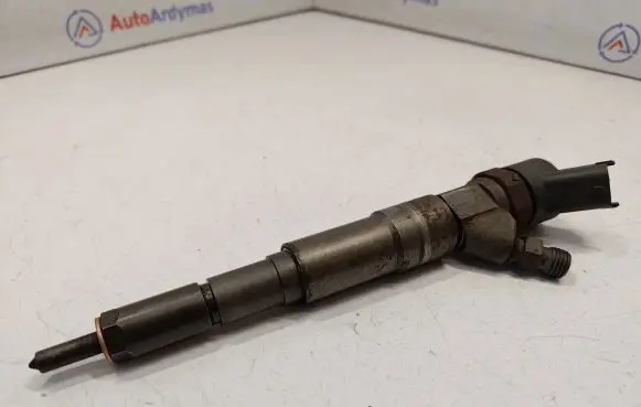 BMW 7 E38 Fuel injector 2354000 13532354000 13537785438