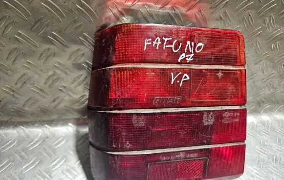 Fiat Uno Rear/tail lights 298001 0039089