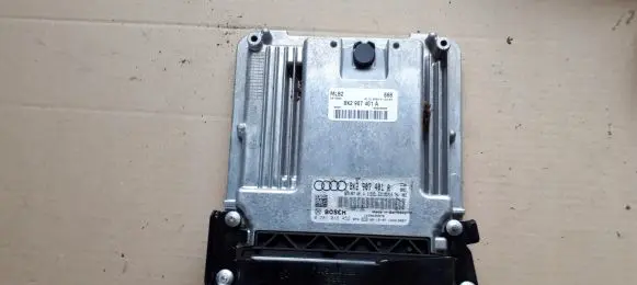 Audi A5 8T 8F Engine control unit/module 8K2907401A