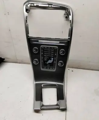 Volvo XC60 Climate control/heater control trim 1302416 6813934