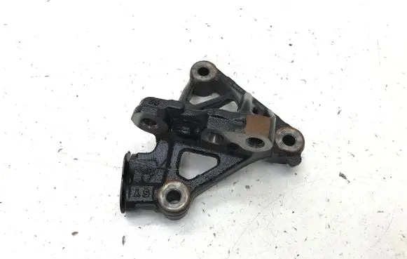 Lexus LBX Engine mounting bracket