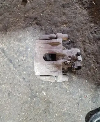 Ford Focus Rear brake caliper