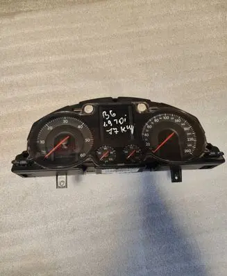 Speedometer (instrument cluster)