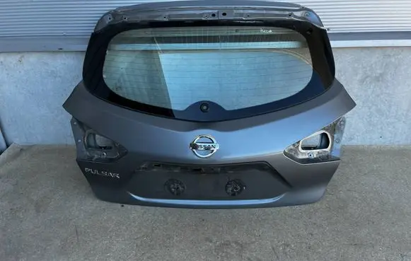 Nissan Pulsar Tailgate/trunk/boot lid K51G388
