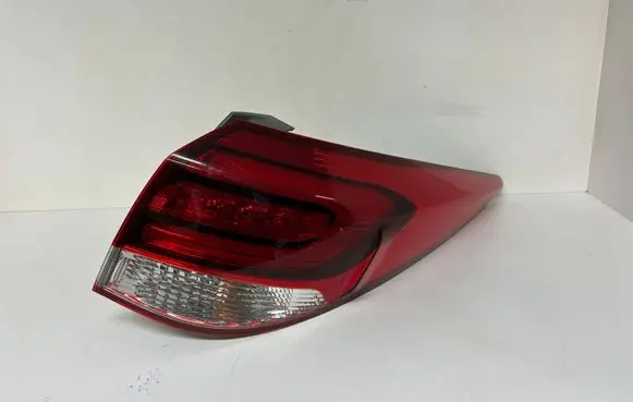 Hyundai i40 Rear/tail lights 924023Z5