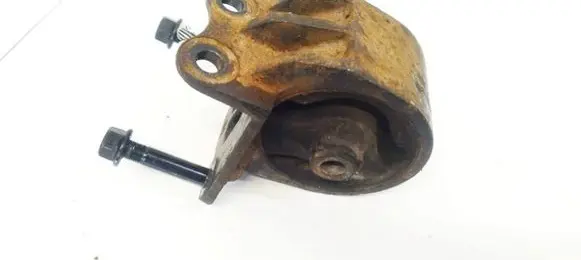 Hyundai Santa Fe Engine mount bracket