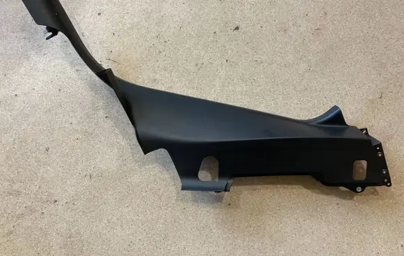 Porsche Macan (95B) Rear seat side bottom trim 95B867768F