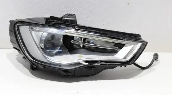 Audi A3 S3 8V Headlight/headlamp 8VU941006 8V0941006 01074022AE