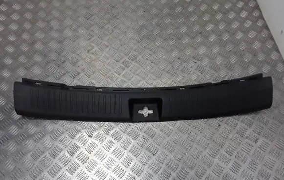 KIA Carens III Trunk/boot sill cover protection 85770A4000