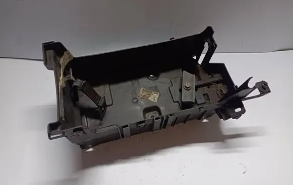 Opel Insignia A Battery box tray 22818747 22818749