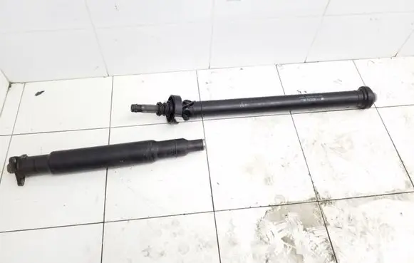 BMW X5 F15 Rear driveshaft/prop shaft 7589129