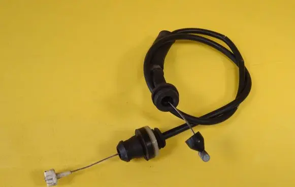 Lancia Ypsilon Throttle cable C389