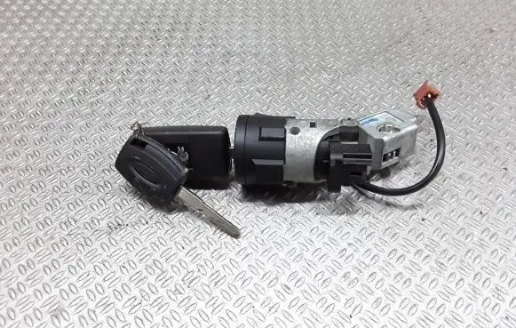 Peugeot 407 Ignition lock 9663123280