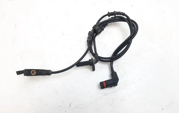 Mercedes-Benz E W212 ABS brake wheel speed sensor A2129050801 A2125401605