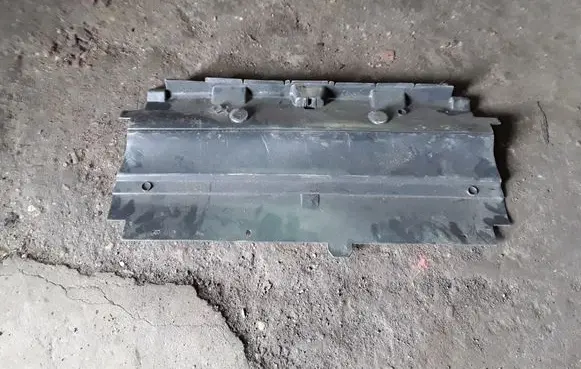 Peugeot 407 Engine splash shield/under tray 9644608580