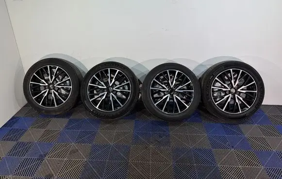 Toyota C-HR I R18 alloy rim 