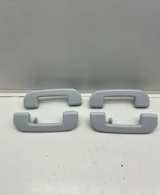 Peugeot 5008 II A set of handles for the ceiling 