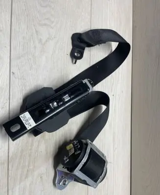 Mercedes-Benz R W251 Front seatbelt A2518600388 603354100C 2811071546