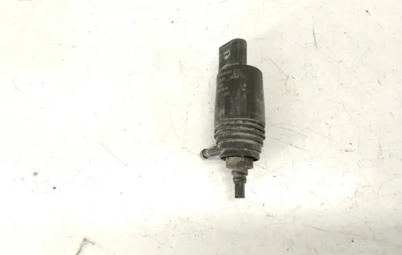 BMW X5 E70 Windscreen/windshield washer pump 23557610 8377612