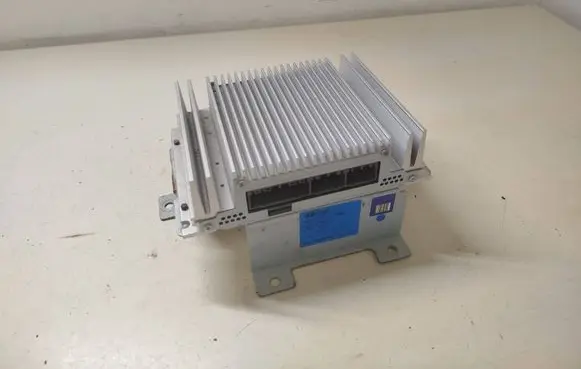 KIA Sportage Sound amplifier 963703W300