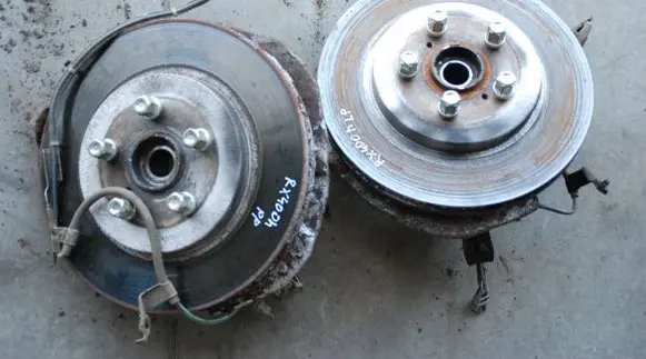 Lexus RX 330 - 350 - 400H Front wheel hub 272KM 2008R