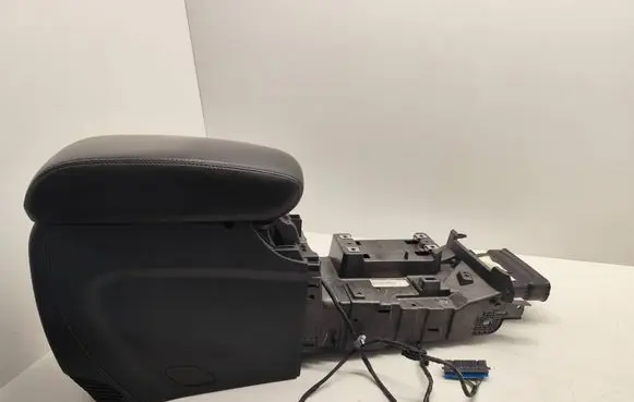 Jeep Grand Cherokee Center console C01685009BL
