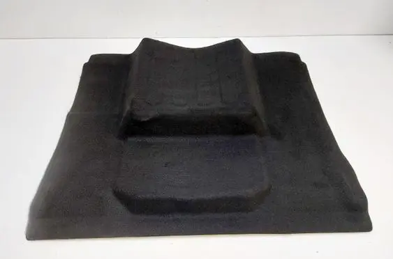 Trunk/boot floor carpet liner