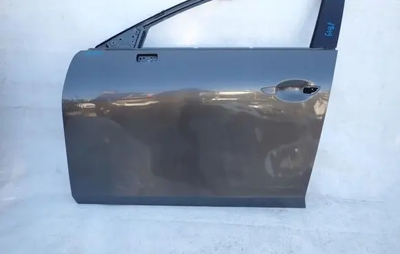 Mazda 3 Front door