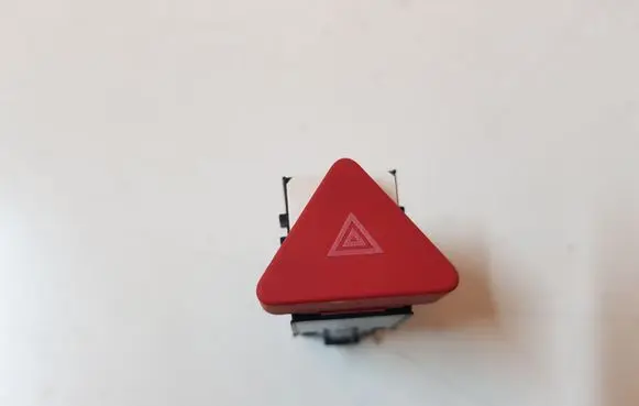 Volkswagen Tiguan Hazard light switch 5M0953509A