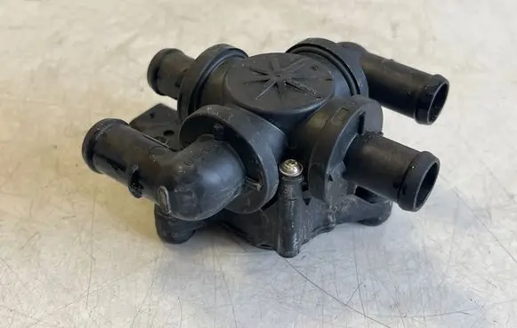 Porsche Taycan 9J1 Electric auxiliary coolant/water pump 9J1906459C