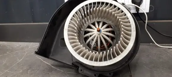 Volkswagen Phaeton Heater fan/blower 6Q1819015G