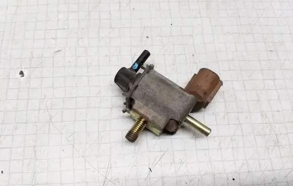 Mitsubishi Galant Turbo solenoid valve K5T48271 7609