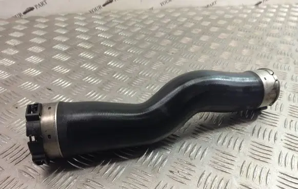 BMW 5 F10 F11 Intercooler hose/pipe 7810614