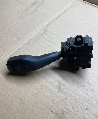 BMW 5 E39 Indicator stalk 01104010 8363668M