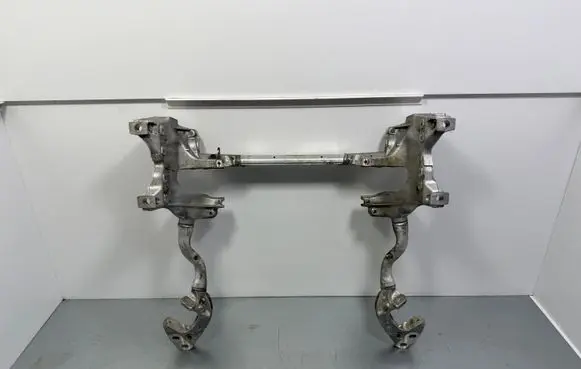 Audi Q7 4M Front subframe 4M0399315L