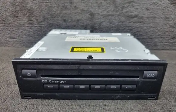 Audi A6 S6 C6 4F CD/DVD changer 4E0035110A 4E0910110C