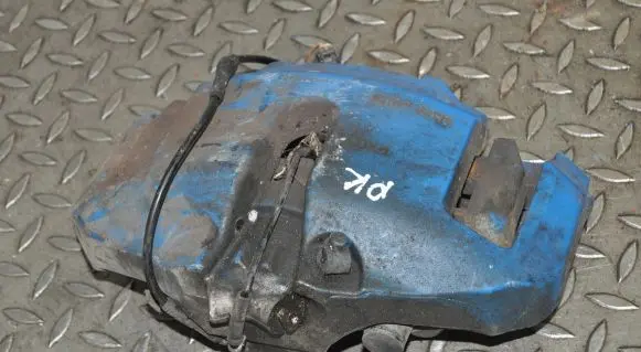 BMW 5 GT F07 Front brake caliper