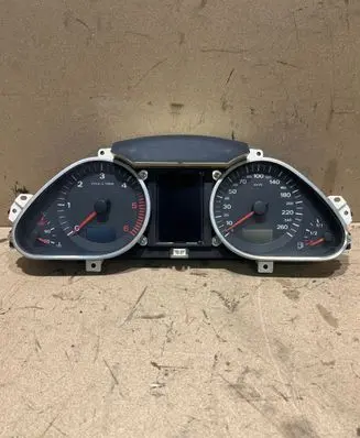 Audi A6 S6 C6 4F Speedometer (instrument cluster) 5550007301