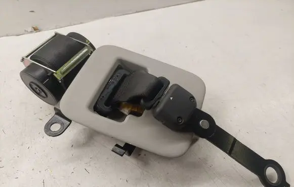 Toyota Verso Middle seatbelt (rear) 731370F020 733500F020B0 616901400