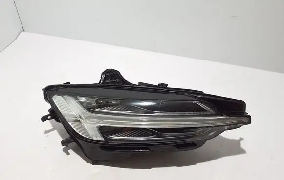 Volvo V60 Headlight/headlamp 32338991