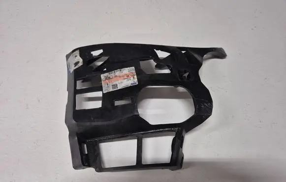 Ford S-MAX Front bumper mounting bracket 6M2117E856