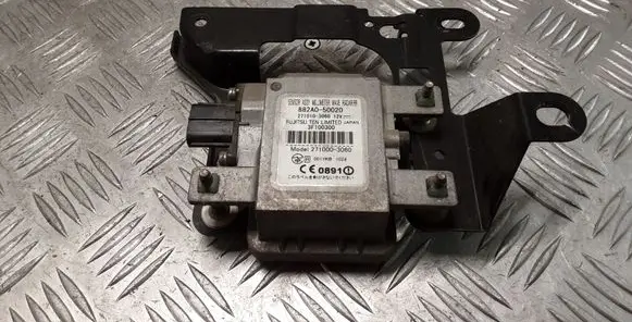 Lexus LS 460 - 600H Distronic sensor radar 882A050020 2710103060 2710003060