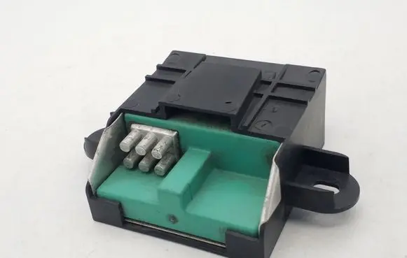Volkswagen Tiguan Fuel injection pump control unit/module 5N0201320A