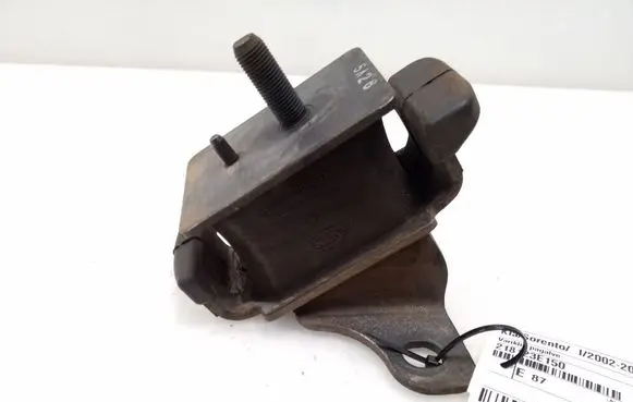 KIA Sorento Engine mount bracket 218123E150