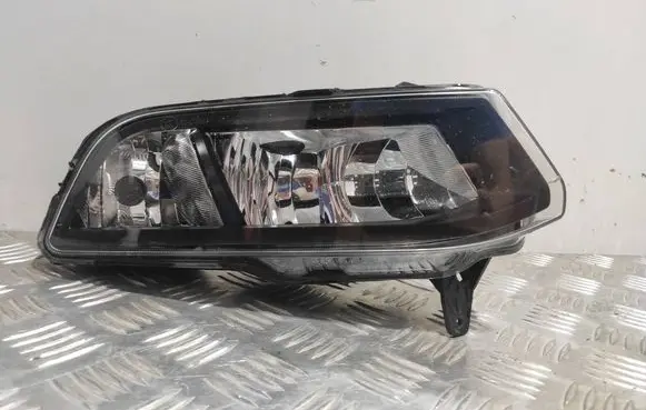Volkswagen Polo V 6R Front fog light 6C0941662D 2PT01198706 0119870600396480