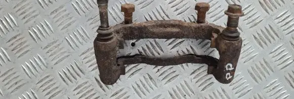 Opel Frontera B Front Brake Caliper Pad/Carrier 